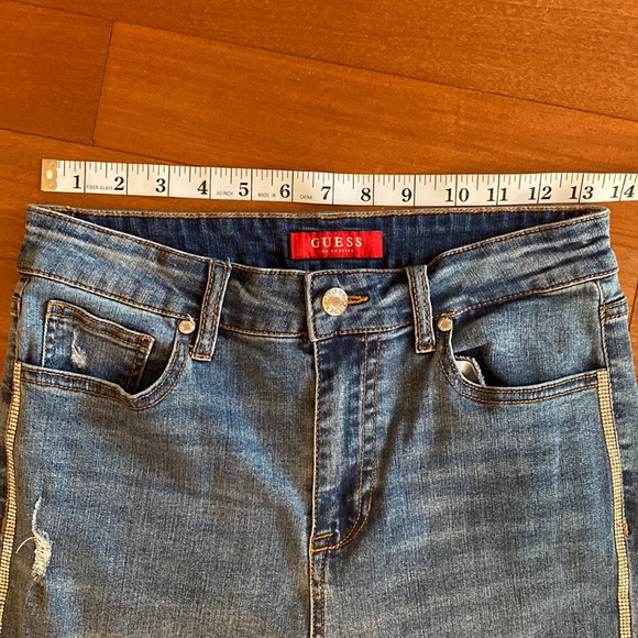 Guess Rhinestone Denim Preppy Jeans Sz 29 LIKE NEW - Picture 11 of 17